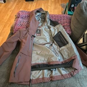 Backcountry Goretex ski jacket brand new only worn a few times